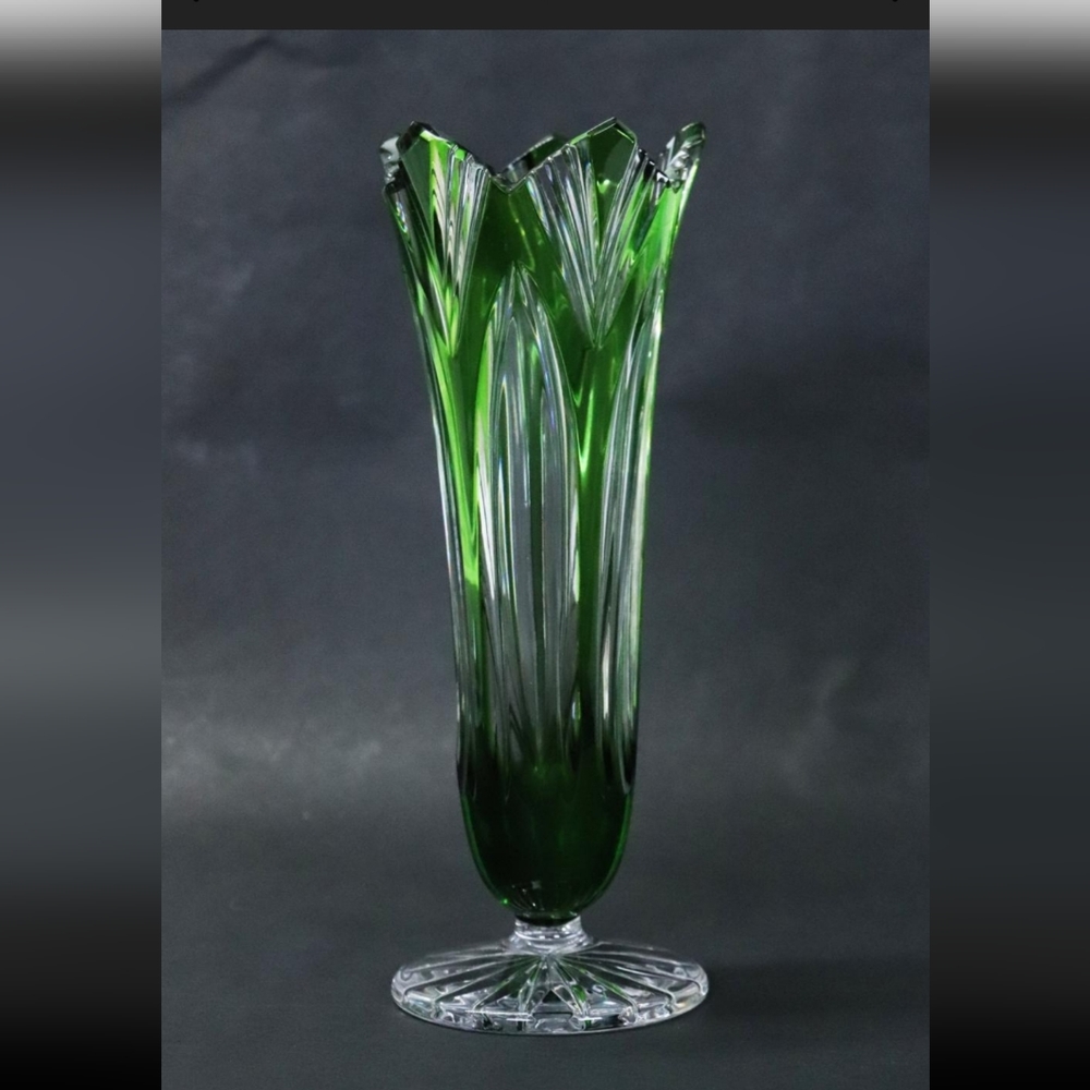 Handmade Green Lotus Caesar Crystal Small Bud Vase Bohemian Czech Cornet